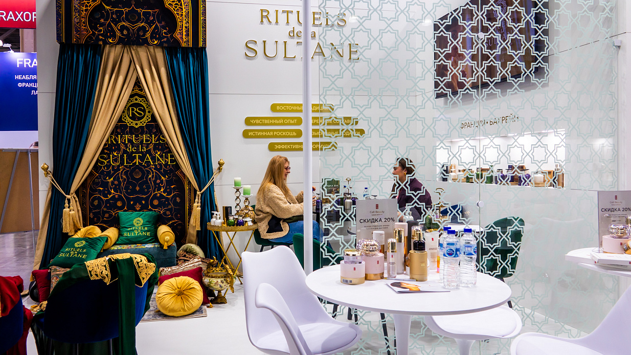 Дизайн-проект и застройка стенда «Cell Beauty, InterSharm - 2025» - фото 4