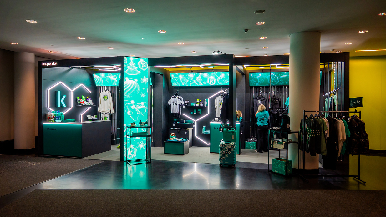 Дизайн-проект и застройка стенда «Лаборатория Касперского, НГ Корнер - 2025» - фото 7