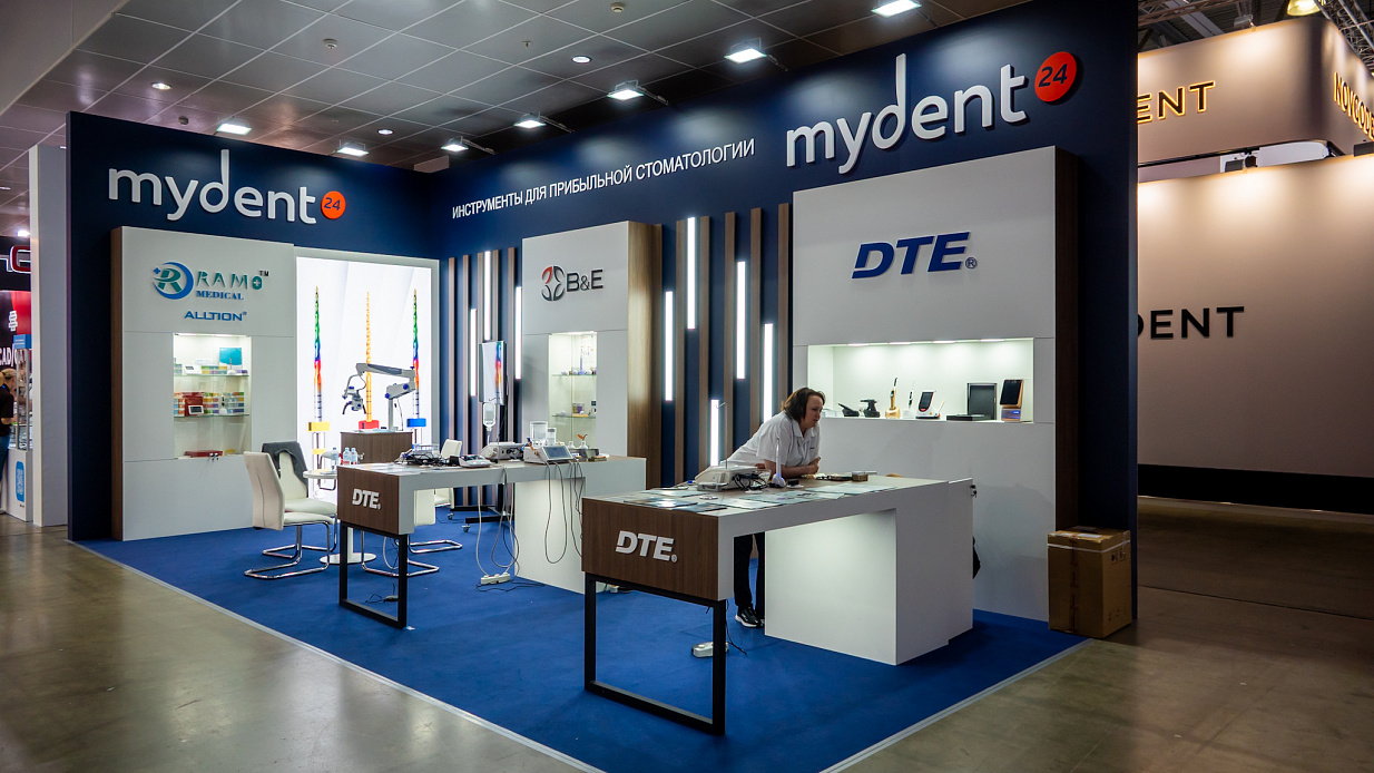 Дизайн-проект и застройка стенда «Mydent, ДенталЭкспо-2025»